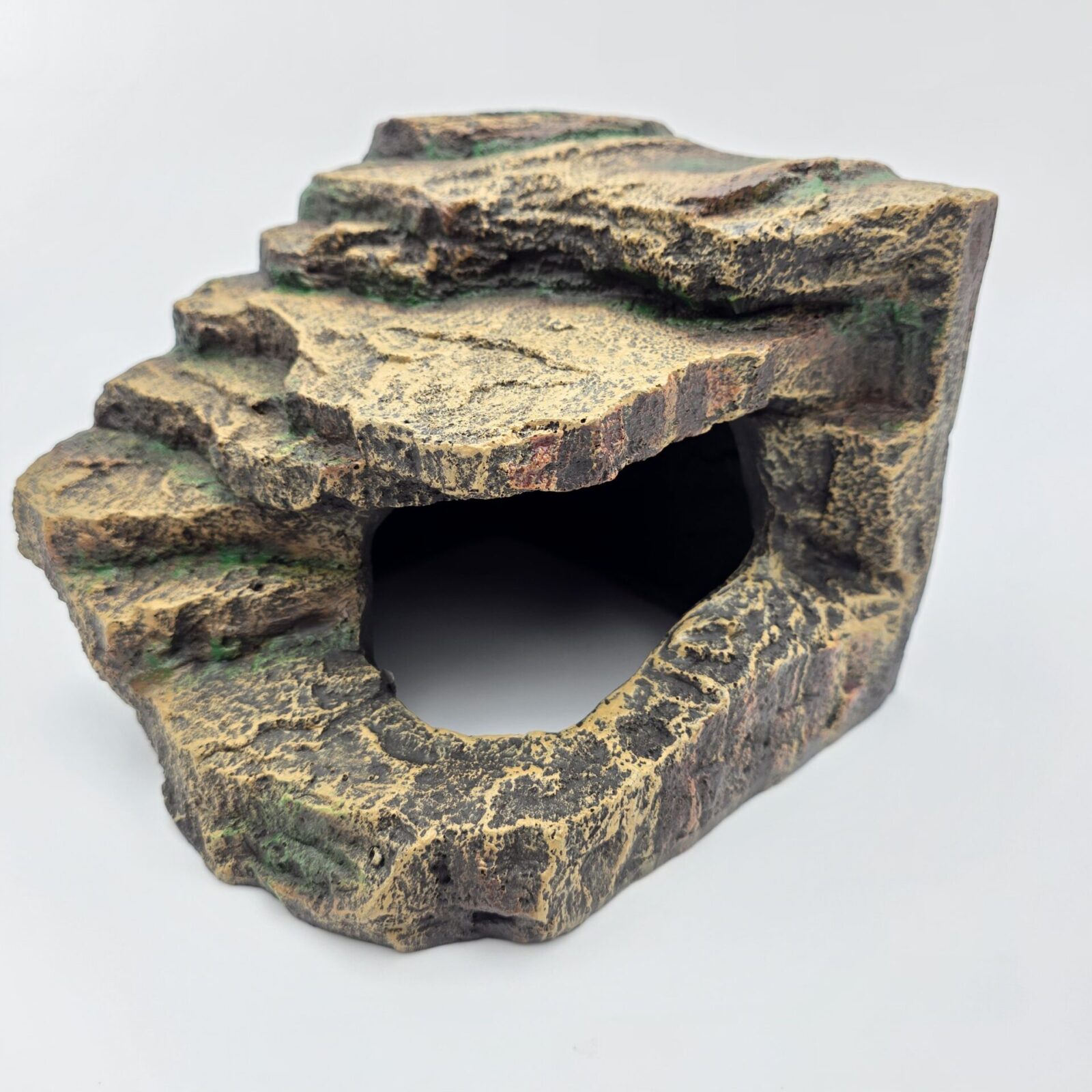 Cave taille S en forme de roche